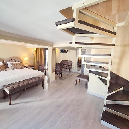 Sofia Boutique Hotel 키레니아 외부 사진