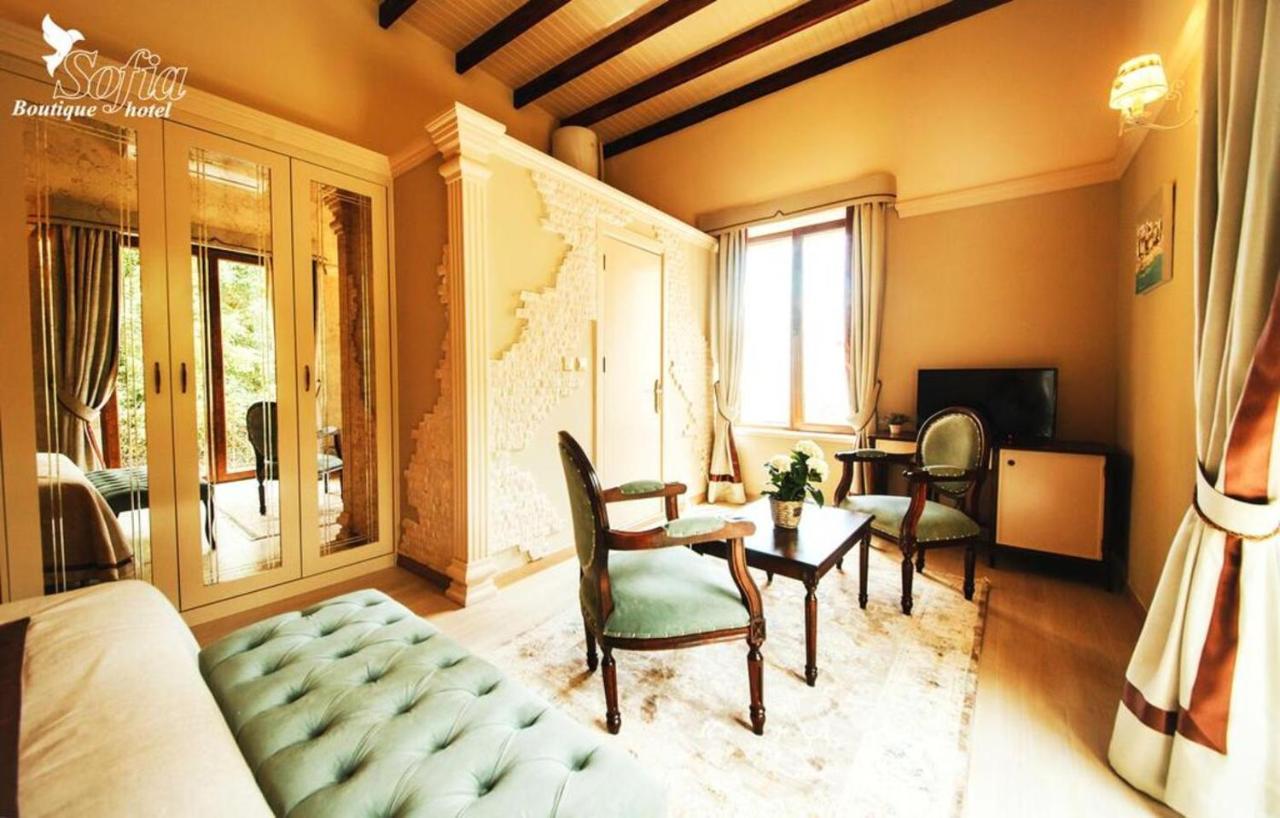 Sofia Boutique Hotel 키레니아 외부 사진