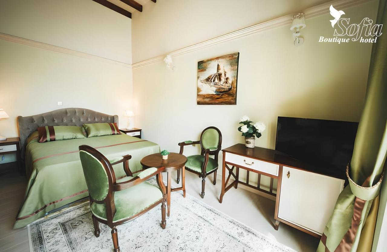 Sofia Boutique Hotel 키레니아 외부 사진