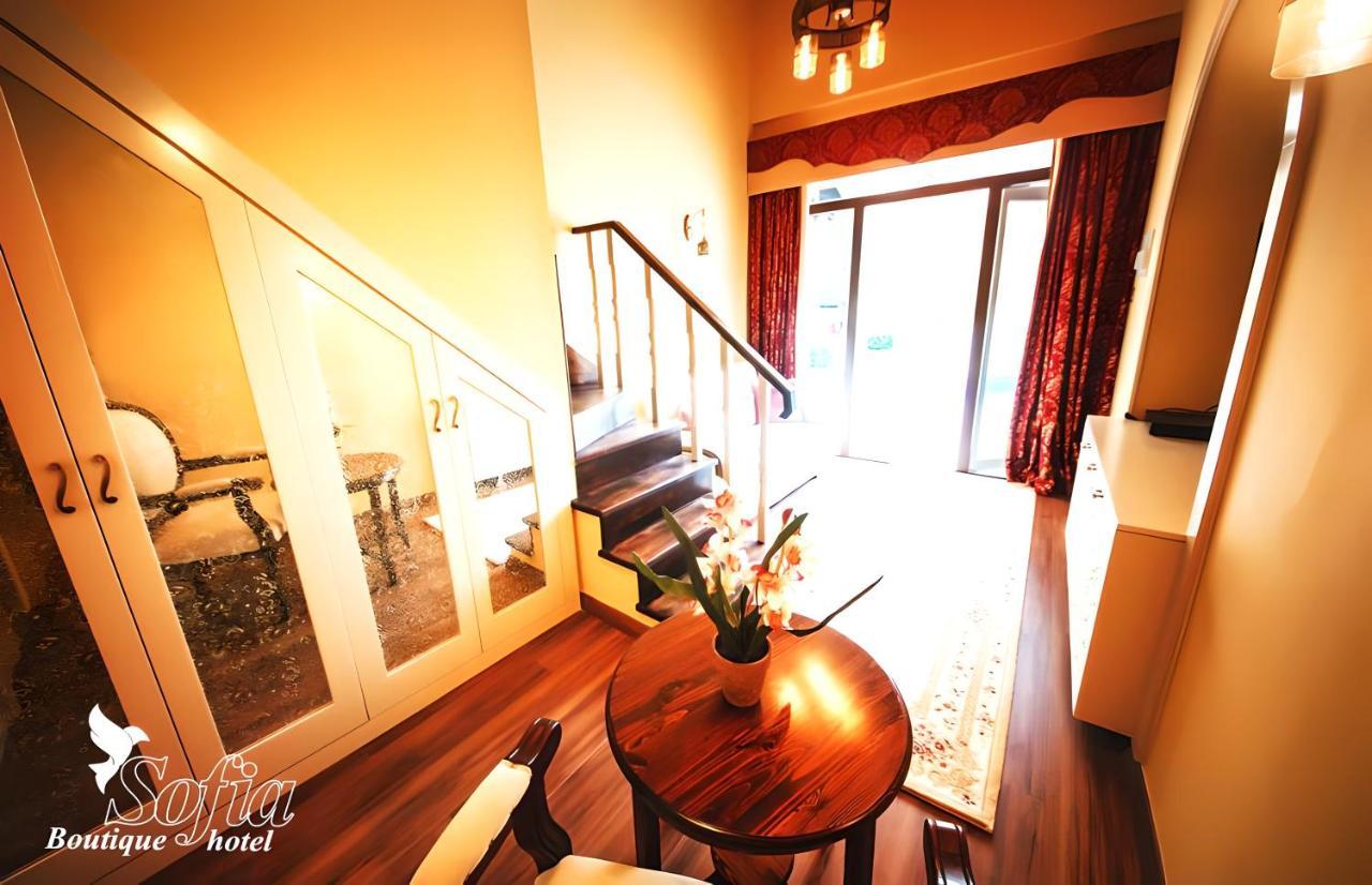 Sofia Boutique Hotel 키레니아 외부 사진