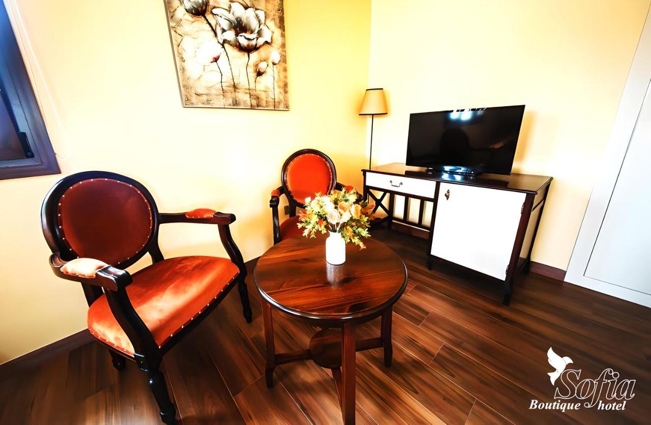 Sofia Boutique Hotel 키레니아 외부 사진