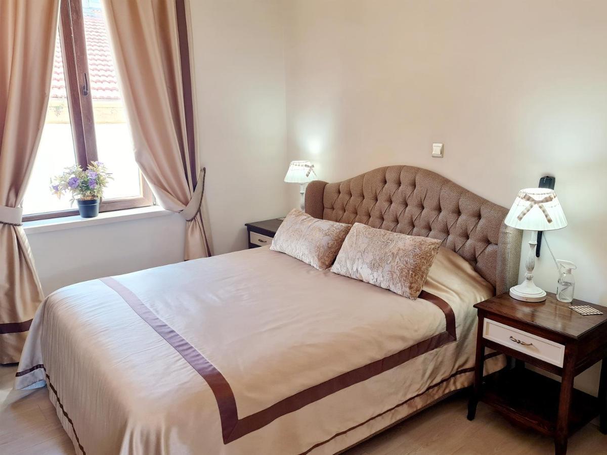 Sofia Boutique Hotel 키레니아 외부 사진