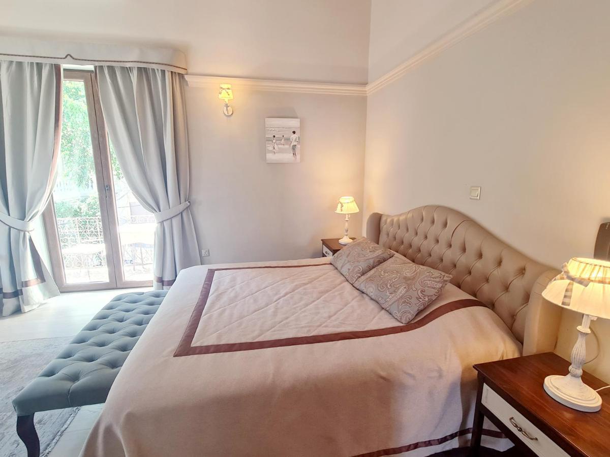 Sofia Boutique Hotel 키레니아 외부 사진