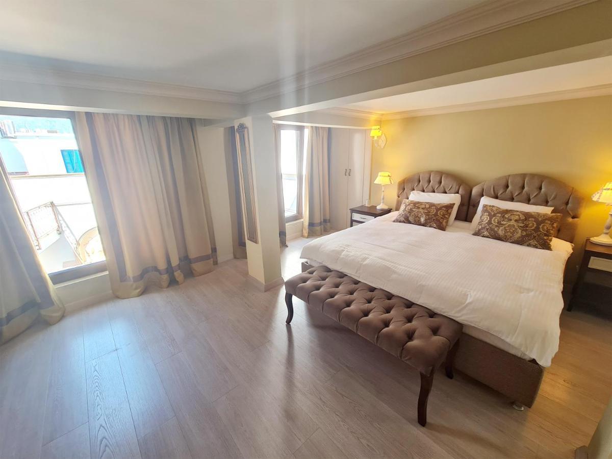 Sofia Boutique Hotel 키레니아 외부 사진