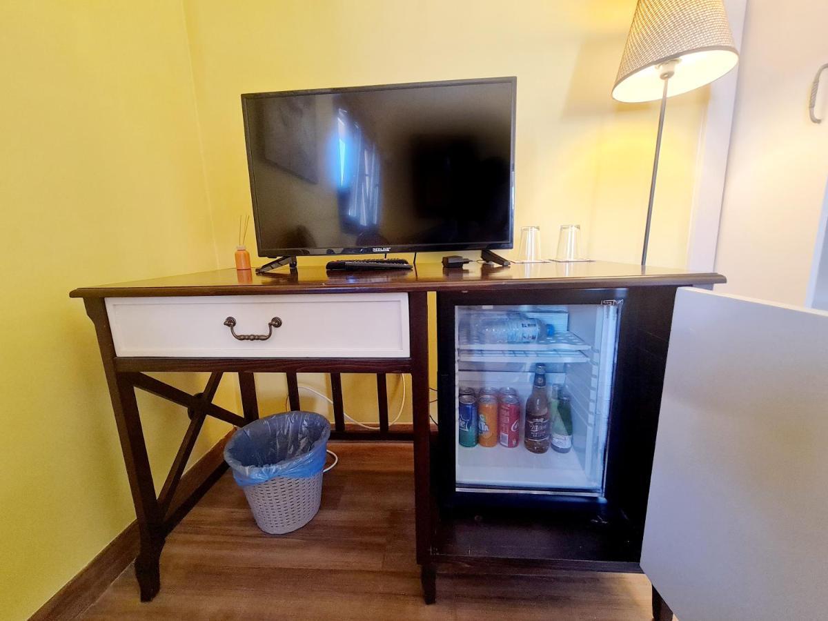 Sofia Boutique Hotel 키레니아 외부 사진