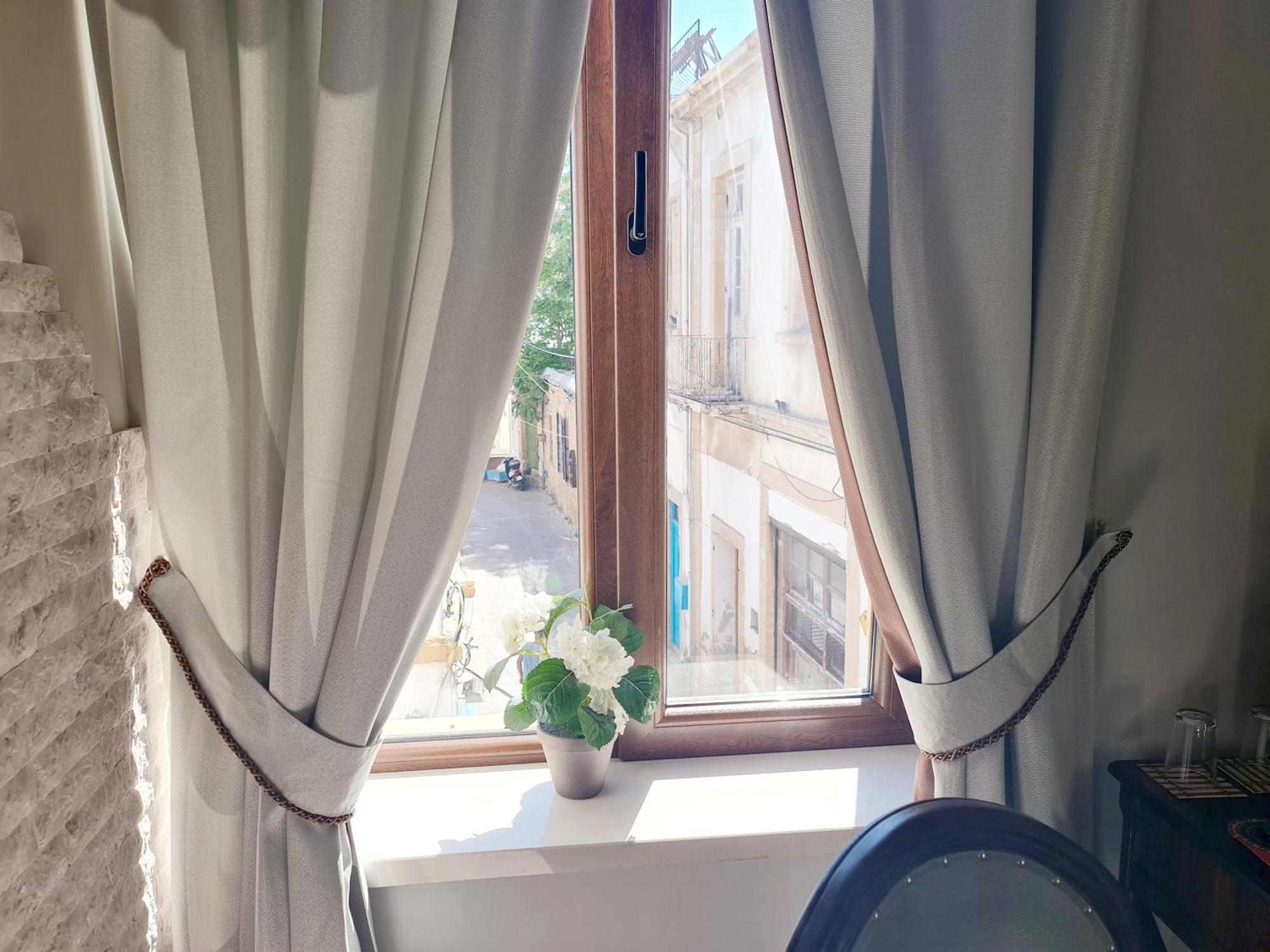Sofia Boutique Hotel 키레니아 외부 사진